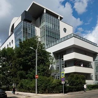 Андрей Медведев: После победы и возвращения России к мирной жизни наших операторов дронов ждут десятки новых профессий и рынков труда
