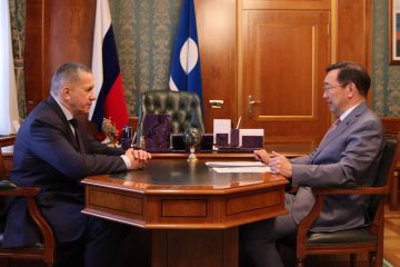 Полпред ДФО Юрий Трутнев в Якутске провел рабочую встречу с Главой Республики Саха (Якутия) Айсеном Николаевым