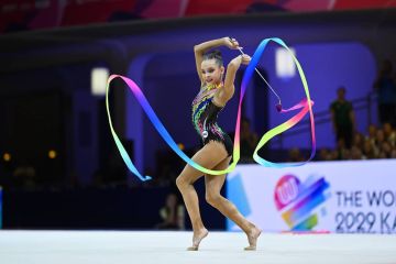Российские спортсменки завоевали золотые медали на чемпионате мира по художественной гимнастике в командном зачете