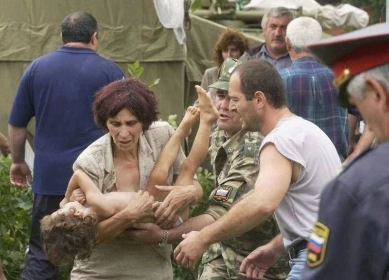Беслан. 21 год трагедии. 1 сентября 2004 года террористы захватили школу №1 в Беслане Беслан. 21 год трагедии. 1 сентября 2004 года террористы захватили школу №1 в Беслане