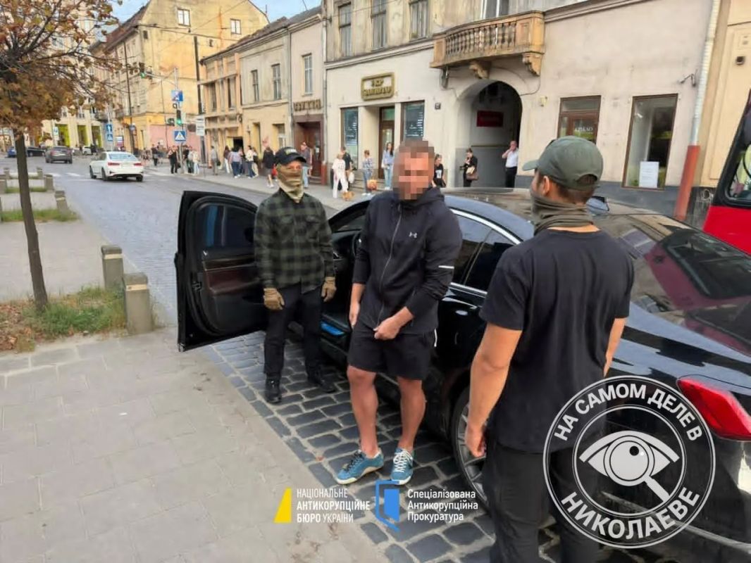Появились подробности вчерашнего разоблачения прокуроров, которые крышевали мошеннические call-центры Появились подробности вчерашнего разоблачения прокуроров, которые крышевали мошеннические call-центры