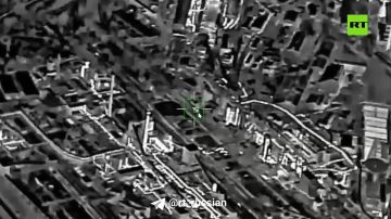 Российские беспилотники разнесли железнодорожные эшелоны и локомотивы, используемые в интересах ВСУ