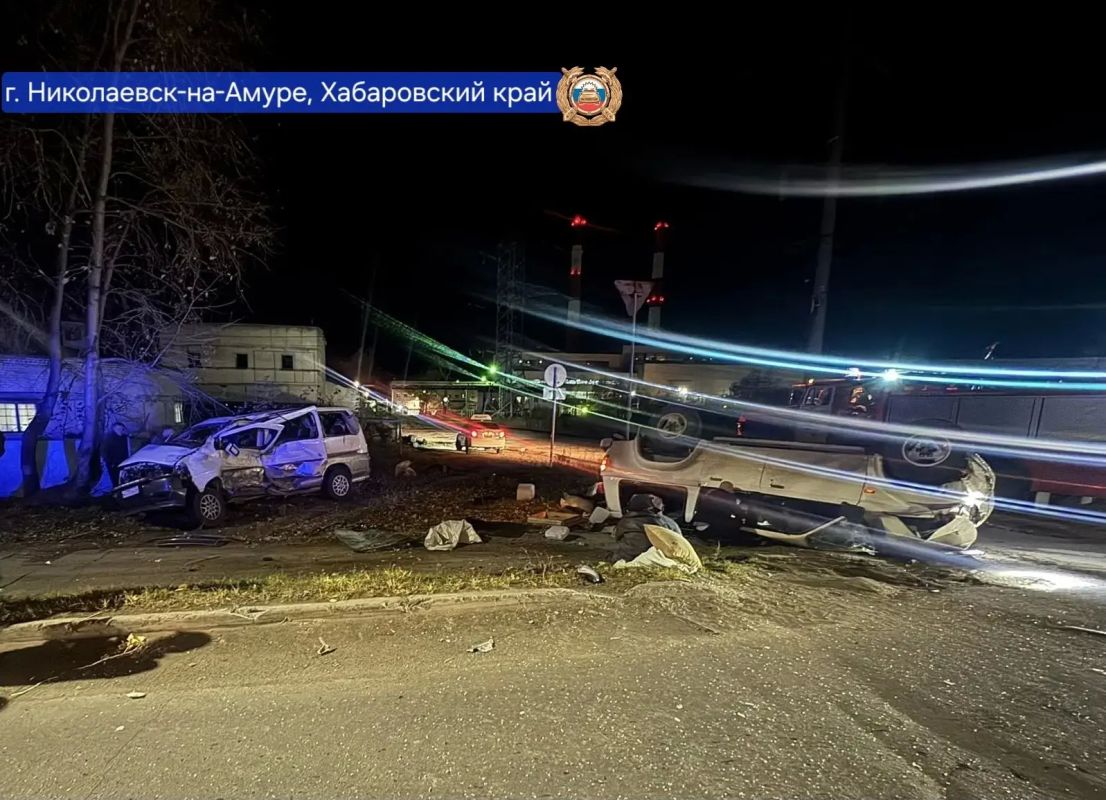 Два человека погибли и восемь пострадали в ДТП в Николаевске-на-Амуре Два человека погибли и восемь пострадали в ДТП в Николаевске-на-Амуре