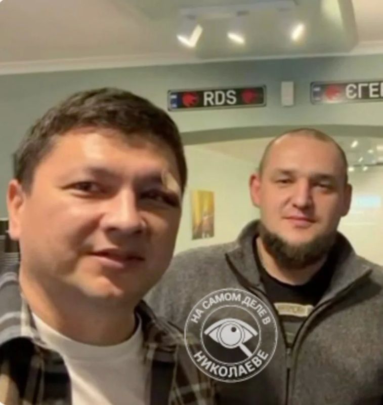 Ким с бланшем, отёком и пластырем на брови! Ким с бланшем, отёком и пластырем на брови!